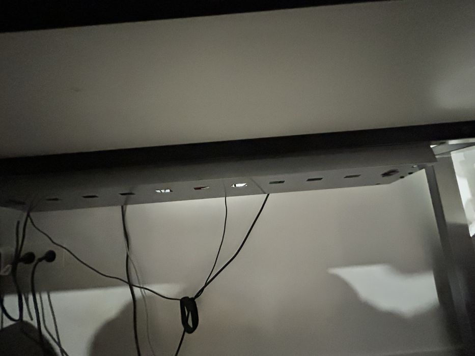 Отлично офис бюро 160/80 см