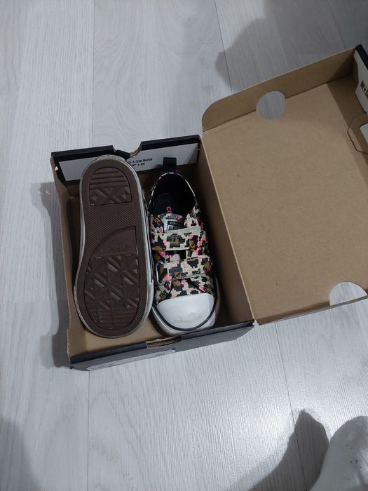 Teniși Converse fete