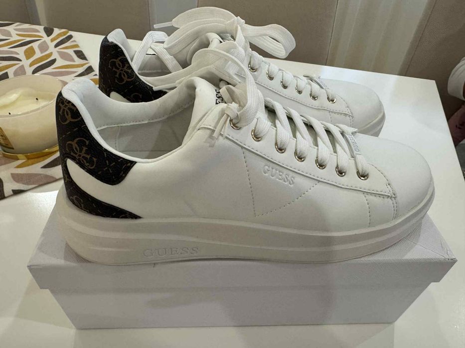 Дамски маратонки/кецове GUESS