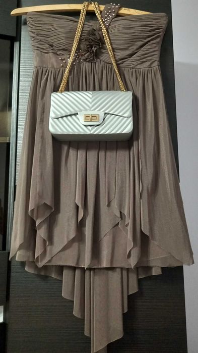 Rochita eveniment scurta