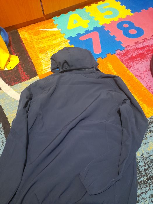 Jacheta toamna-primavara calitate superioara.