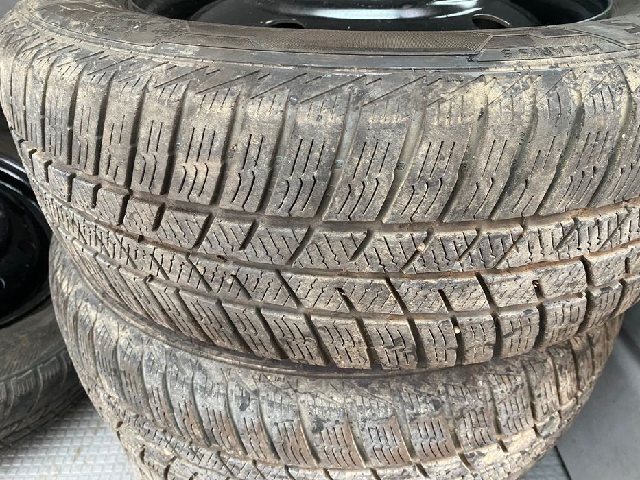 Зимни гуми с джанти 195х65 15 Субару