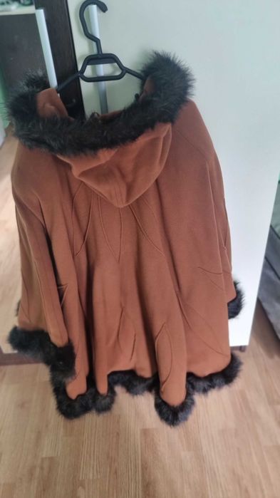 De vanzare Palton si Blana naturala