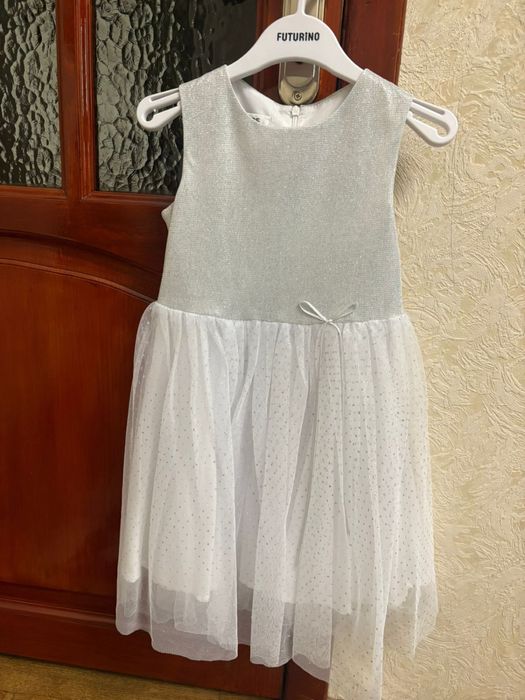 Продам детские платья