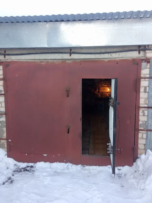 Продам кирпичный гараж