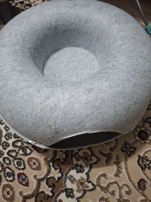 Домик (лежанка)для кошек и собак