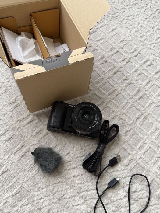 Камера Sony Zve10