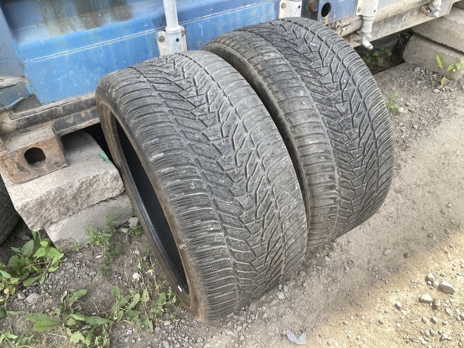 Шины пара лето 285/35 R20