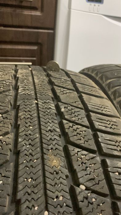 Продам 3 шины за 8900