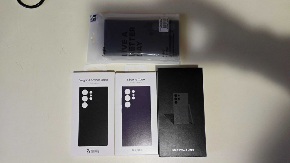 Samsung S24 Ultra Titanium black, 512 Gb storage, 12 Gb memory, huse