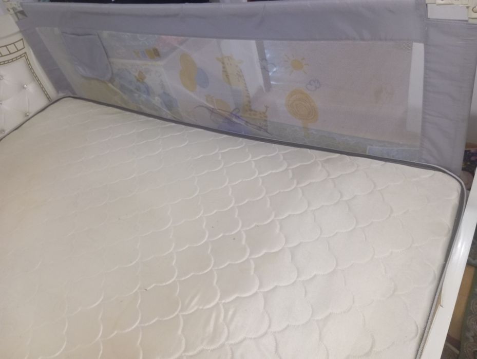 Кровать двухспальная