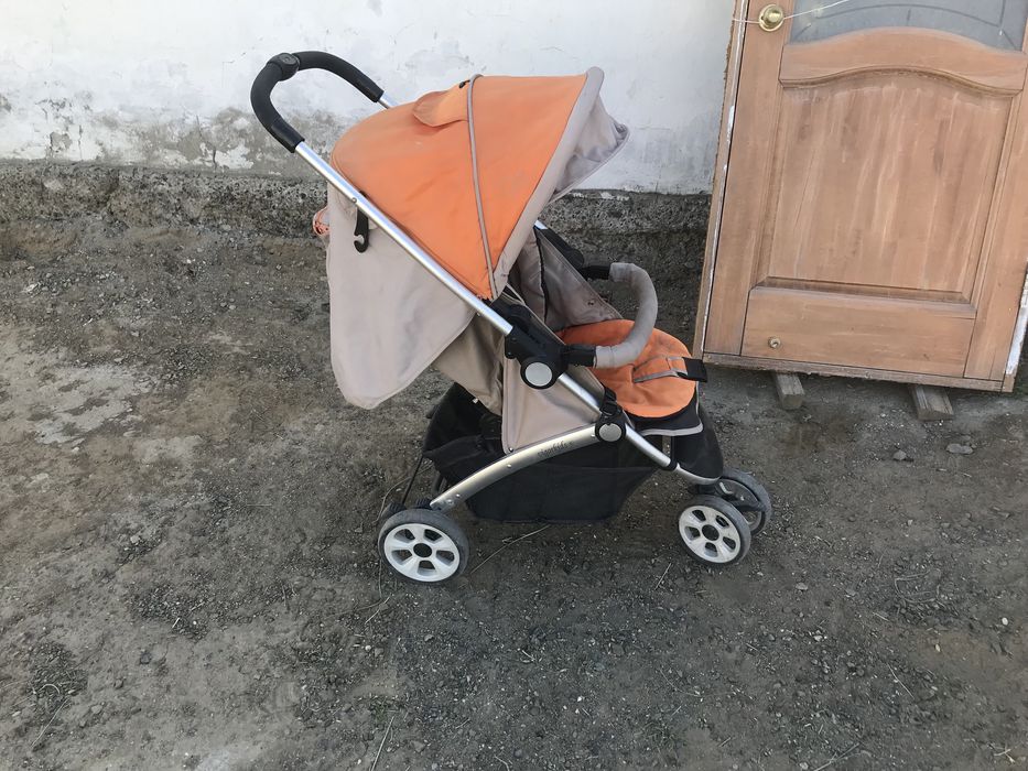 Коляска в отличном состояний