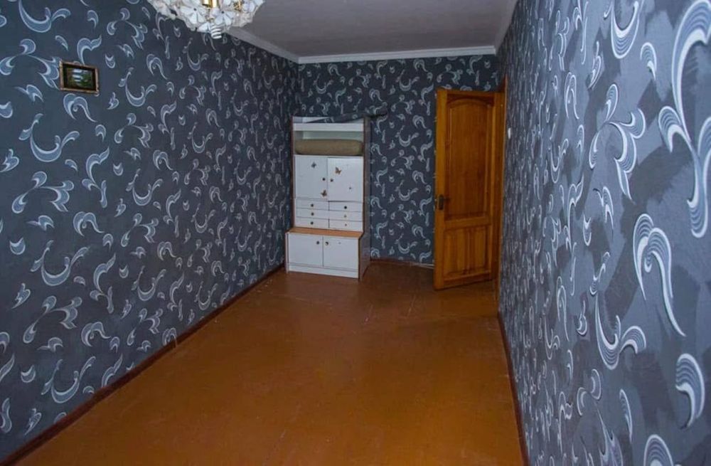 Продаётся вторичка 2/2/5 Буз базар 54м2 кирпич