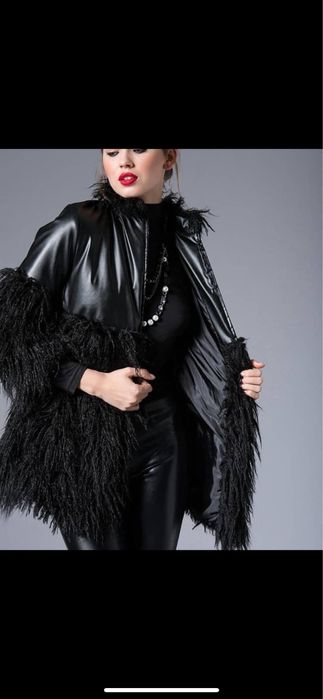 Черно палто