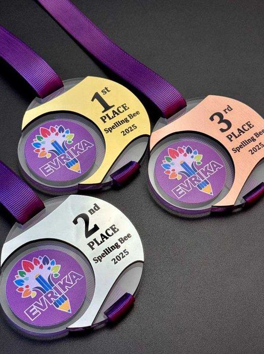 Медали , Кубки и Чемпионские Ремни