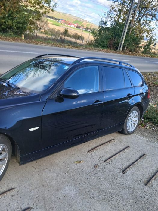 Vând BMW 320D 2008
