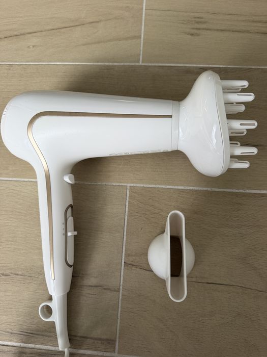 Uscator Philips cu doua accesorii