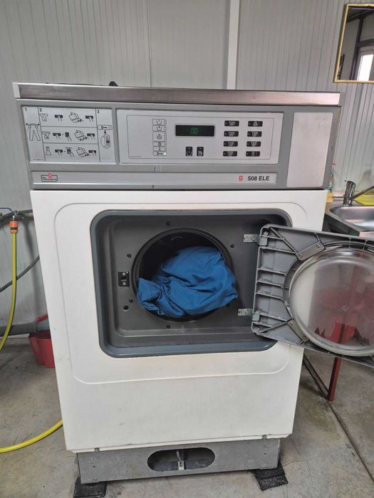 Продавам професионални перални и сушилни Electrolux и Siemens