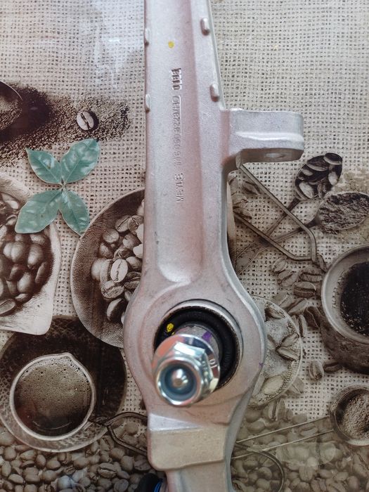 Vând brațe suspensie Audi,Skoda,Seat,Volkswagen