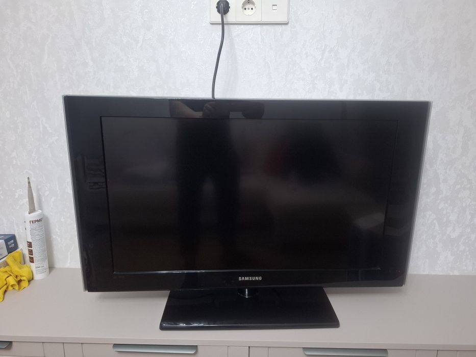 Продам телевизор