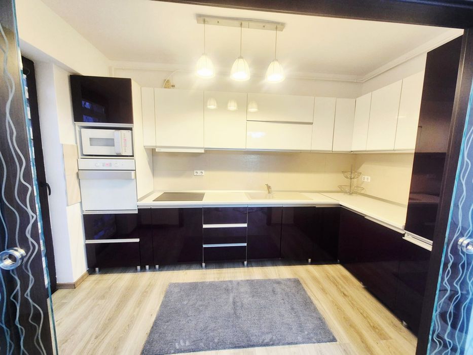 Apartament 3 camere decomandat de vanzare-Cartier Evocasa Ploiesti