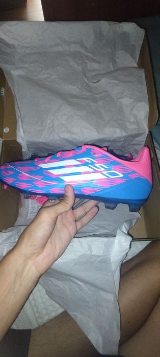 Бутсы футбольные