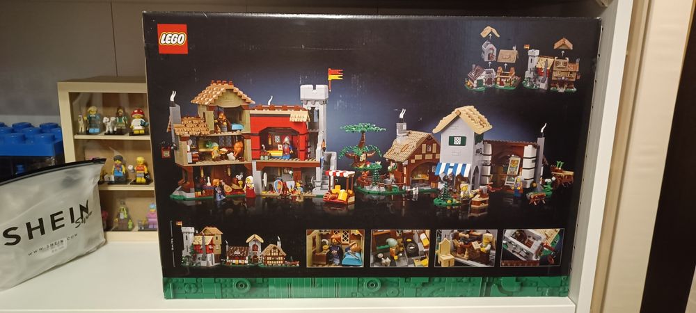 Lego 10332 - Medieval Town Square
