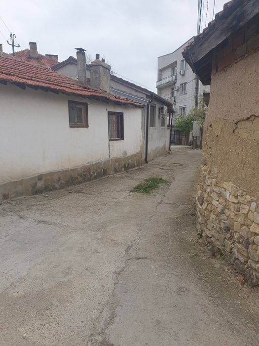 Продавам къща в гр.Сливен