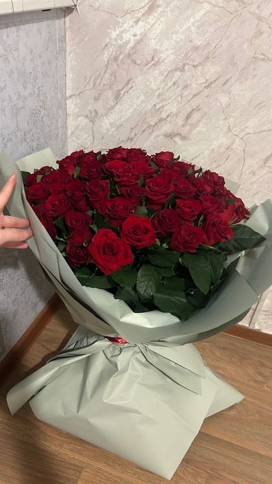 Цветы 51 роза 70-80см