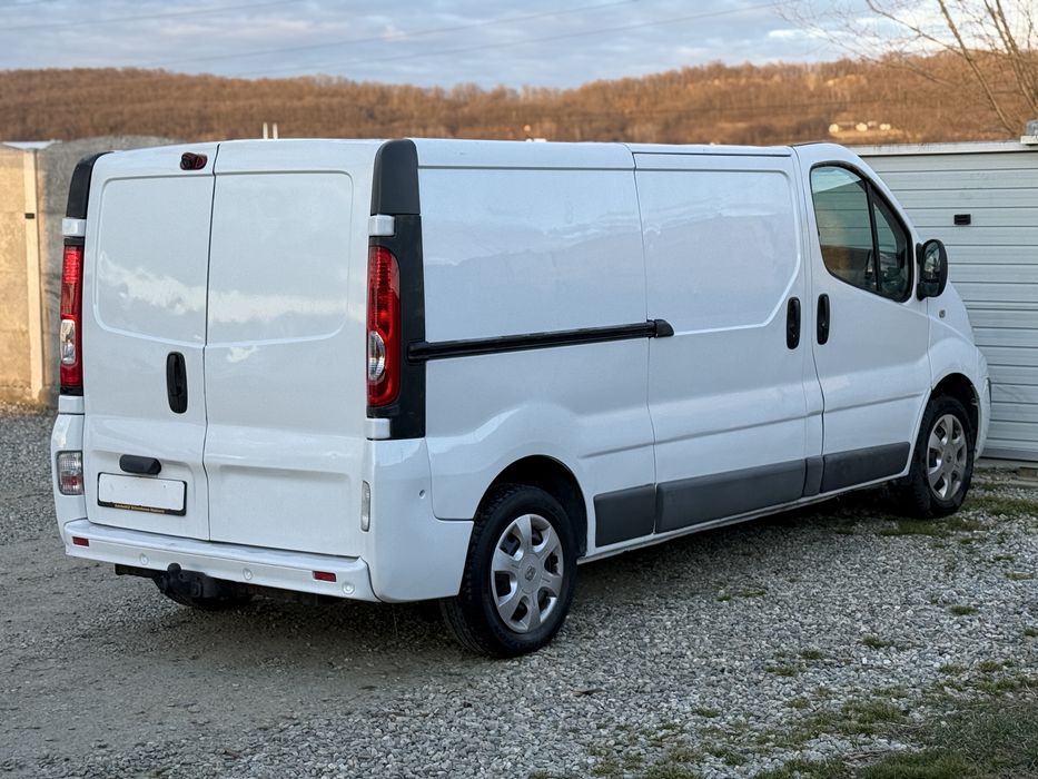 Renault Trafic Lung - 2012  - 2.0 DCI - Euro 5 - Clima- Navi - Senzori