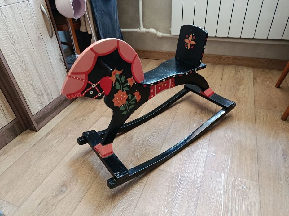 Игрушка детская-качалка