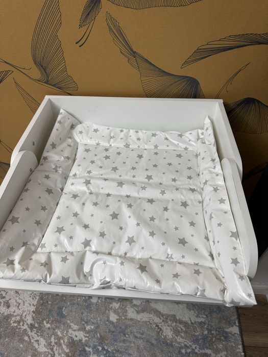 Продам пеленальный стол-шкаф