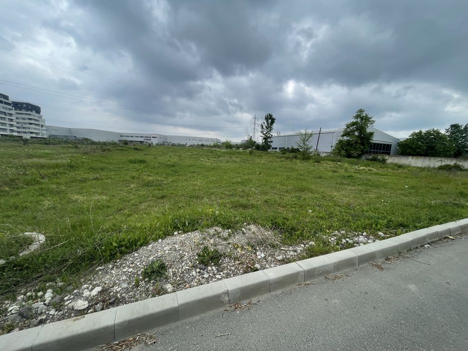 Teren de închiriat 4200 mp – Sector 3, zona Anghel Saligny – ideal parc auto / investiție