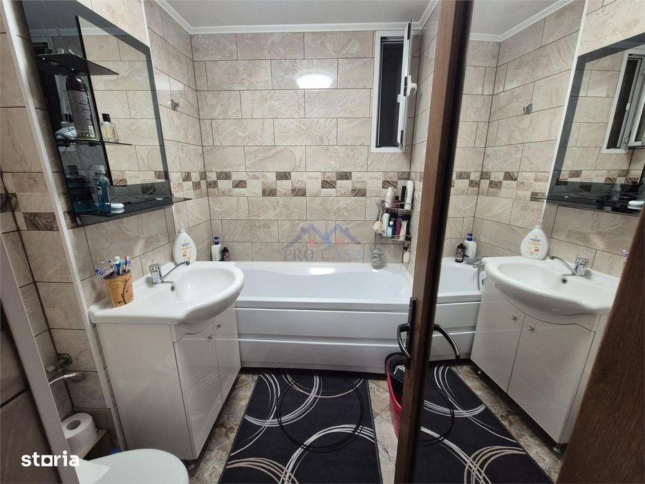 Apartamet 4 camere, decomandat,2 bai, Ampoi 3, 2 locuri parcare