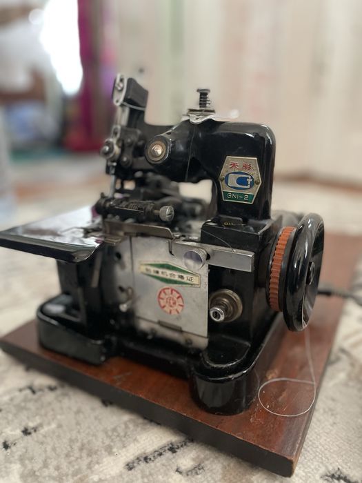 Продаётся оверло в хорошем состояние Overlo sotiladi