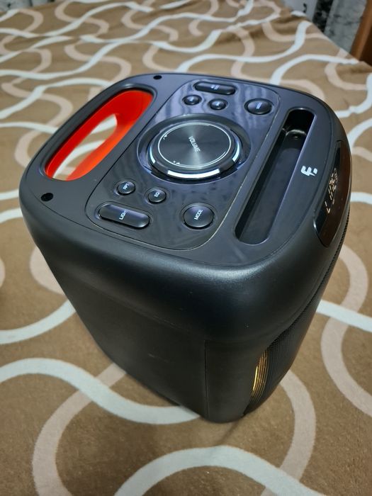 E-BODA in stare excelenta cu incarcator si telecomanda