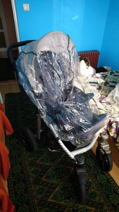 Детска количка със 2 коша