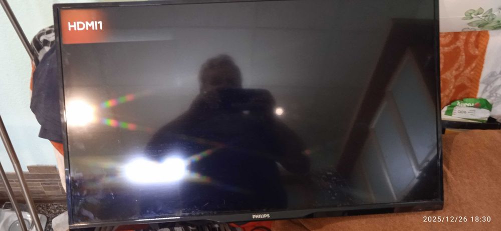 телевизор Philips 32PFL (тр. ремонт экран не битый)