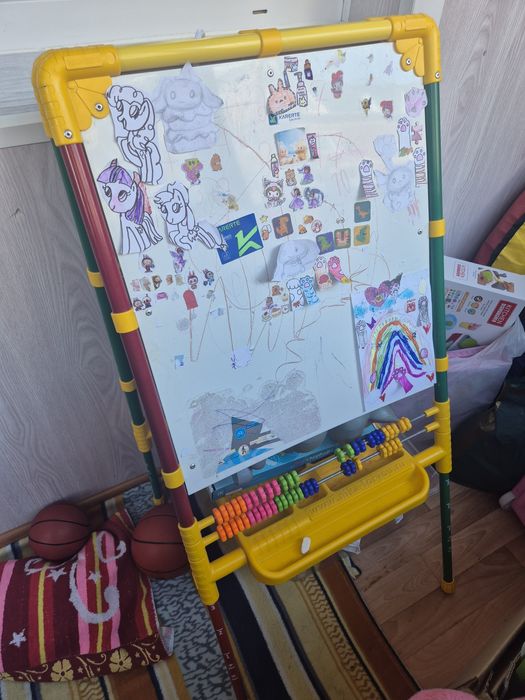 Детский стол+стул в подарок доска
