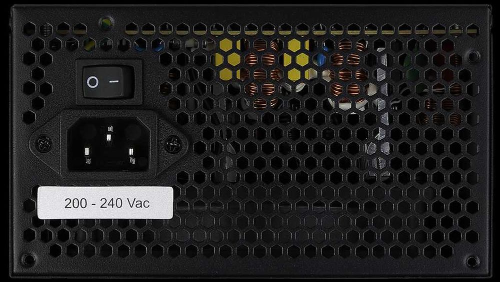 Блок питания AeroCool VX Plus 800W — в отличном состоянии