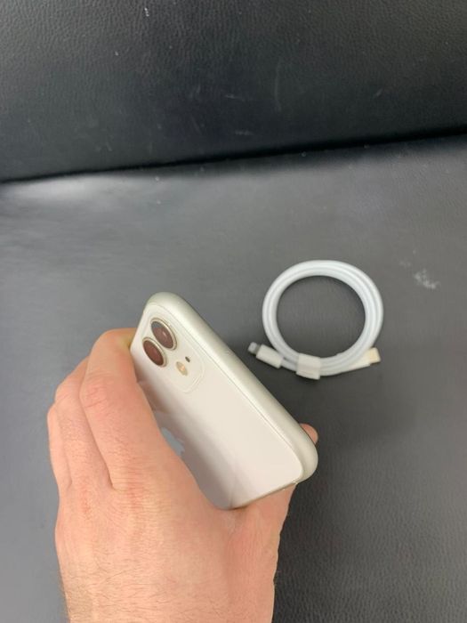 Айфон 11 в отличном состоянии