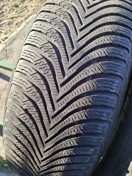 2 Anvelope de iarnă 215 65 r17 Michelin