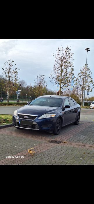 Vând Ford Mondeo