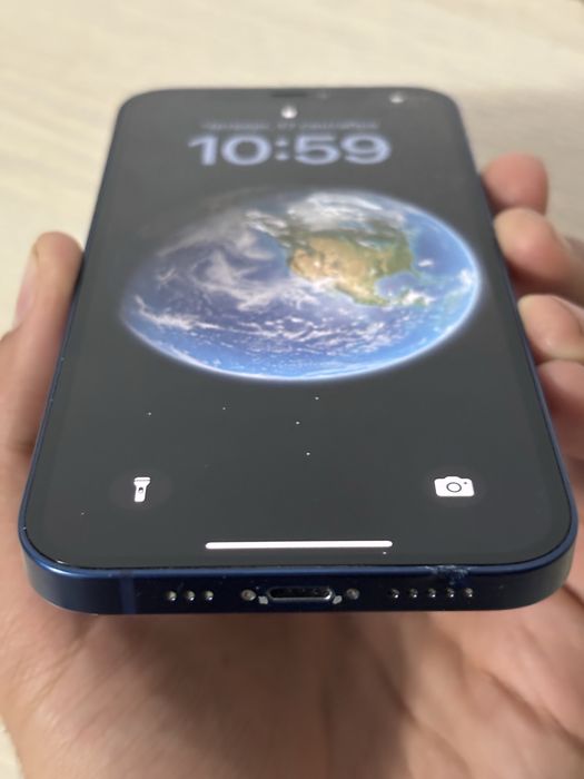 iPhone 12 64ГБ срочно