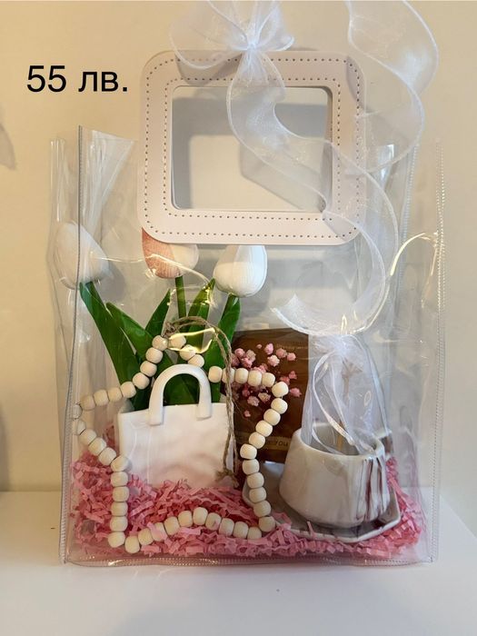 Подарък за 8- ми март- красива чантичка!