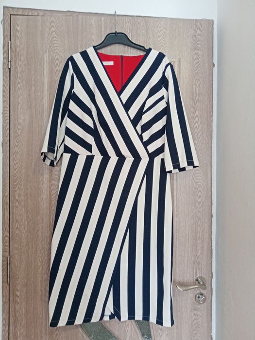 Rochii preț 100 de lei bucata