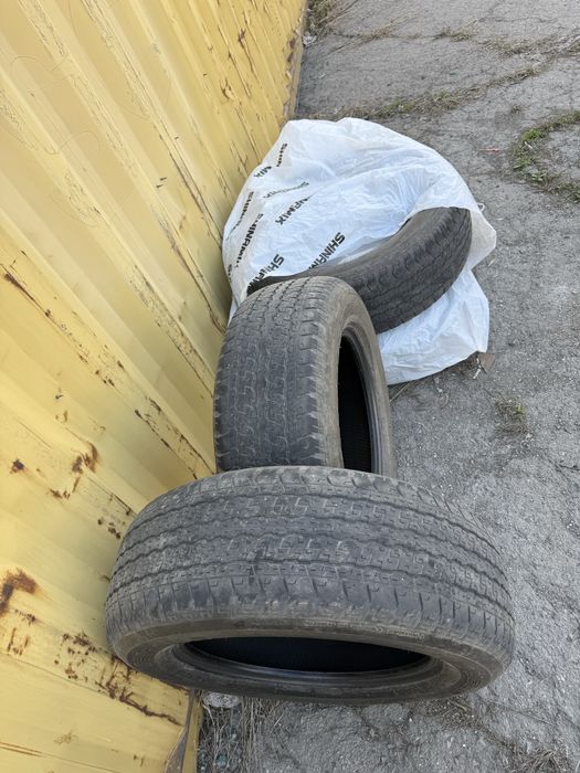 Продаю б/у шины, комплект