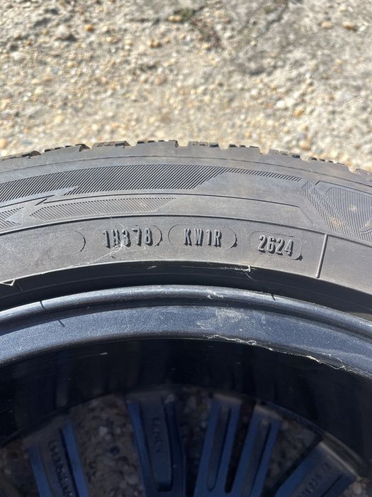 Set jante 18 inch originale Skoda kodiaq + anvelope de iarna  noi