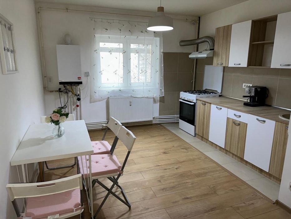 Inchiriere Apartament 3 camere Timpuri noi