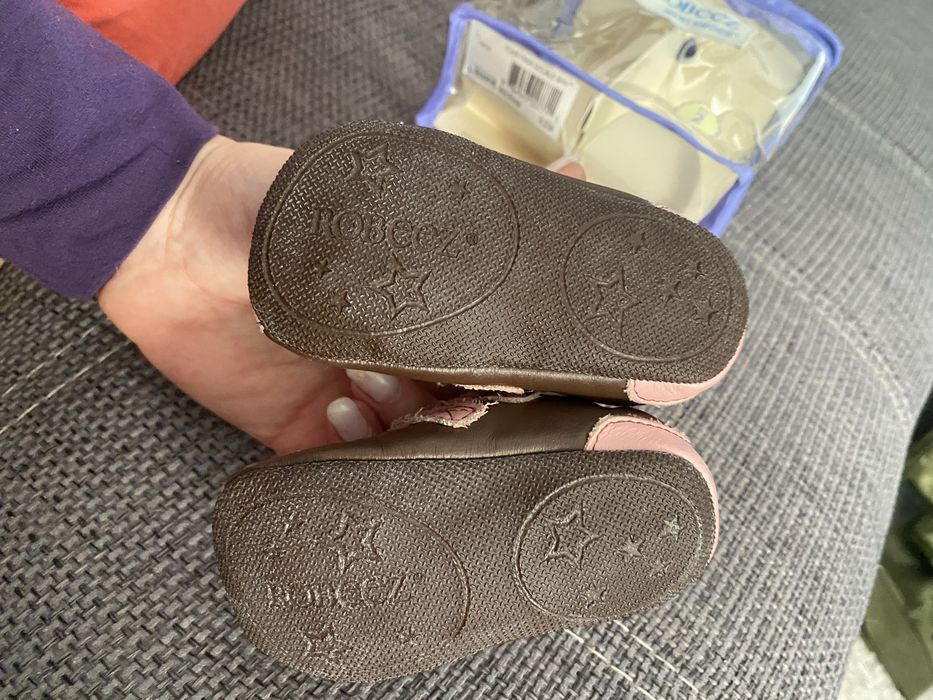 Papuci piele bebe fetita